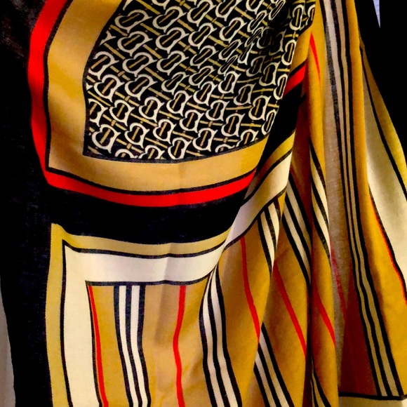 Novak/plaid scarf/wrap - Picture 2 of 5